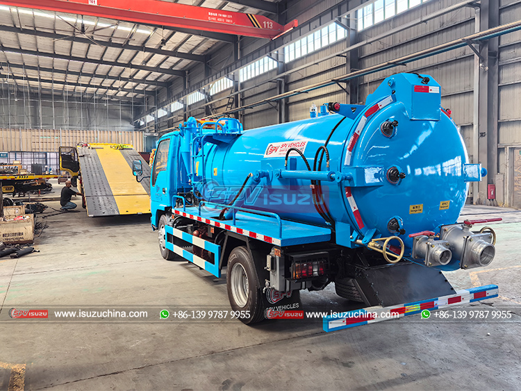 1 Unit of ISUZU 4,000 Litres Waste Liquid Disposal Truck to Philippines